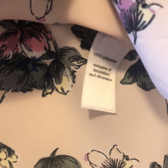 Beautiful Blouse - Picture 4 of 5